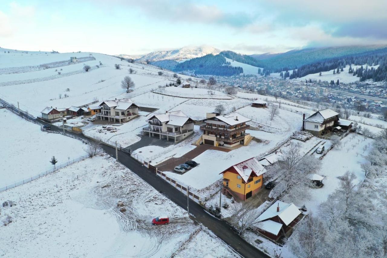 Chalet First Hill Gura Humorului Exterior foto